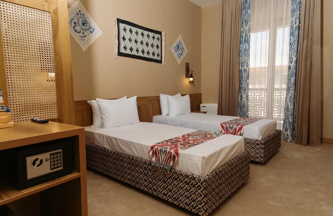 Karvon Saroy Hotel-1
