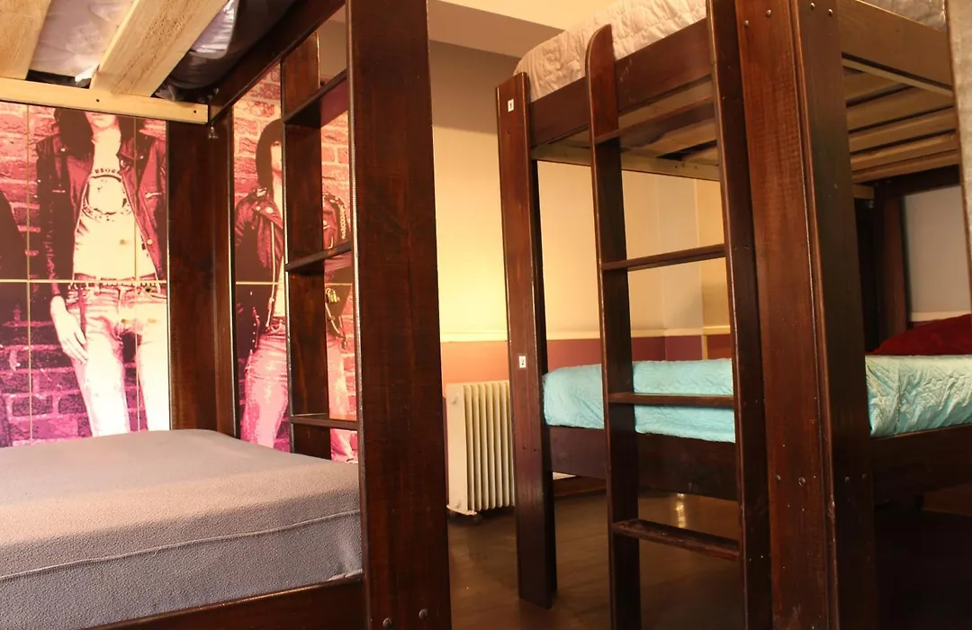 Guanako Hostel-1