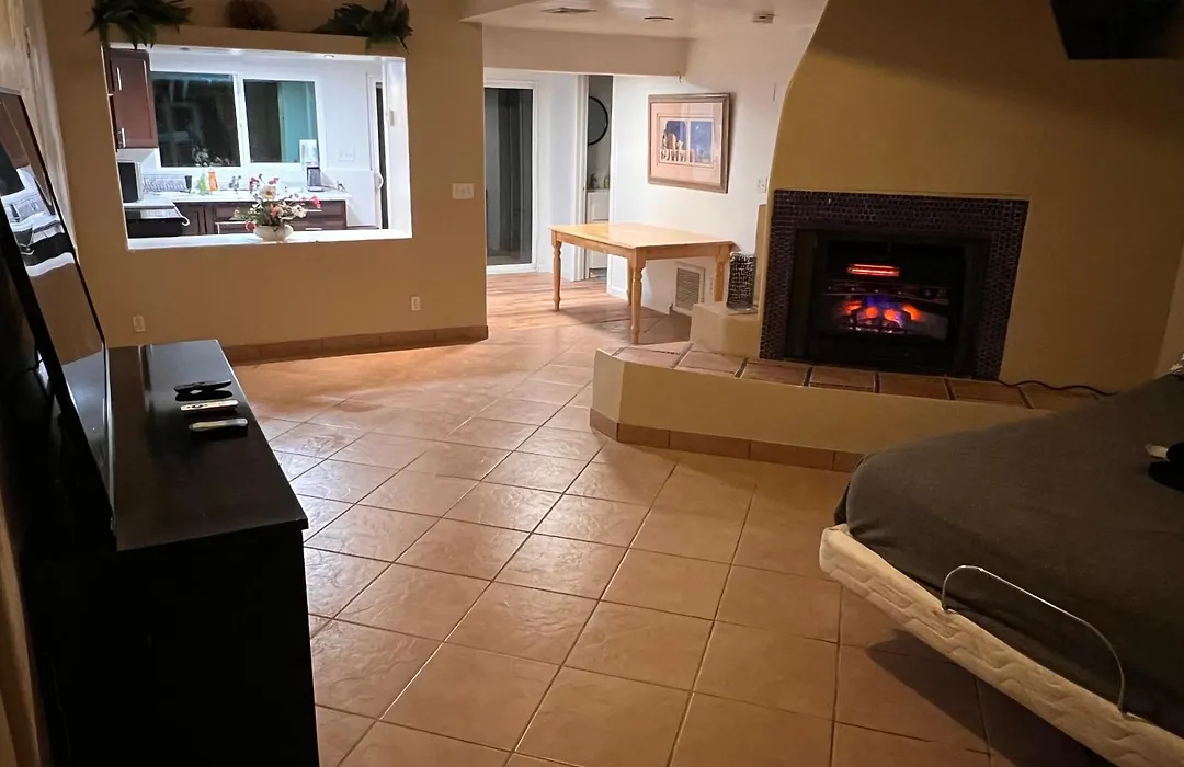 Downtown Pool Suite 1-1