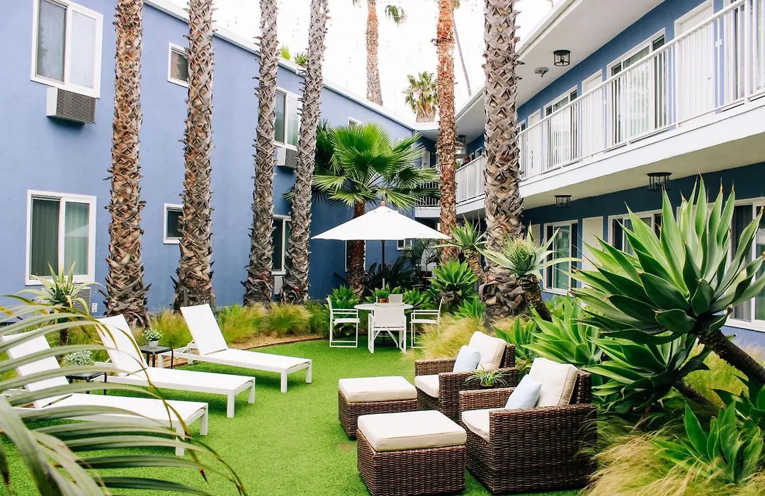 Bayside Hotel-1