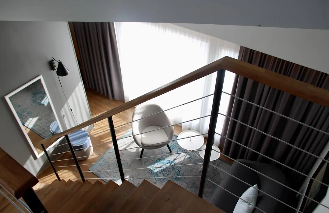 Hotel Berg By Keflavik Airport-1