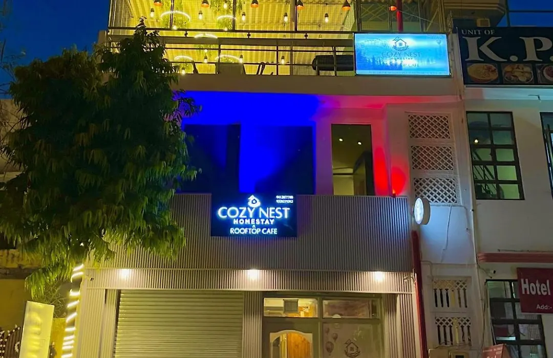 Cozy Nest Homestay - Taj View 500M From Taj Mahal-1