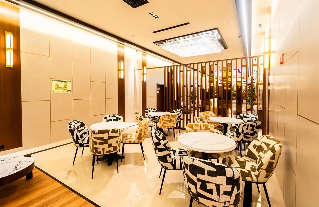 Grand Astoria Hotel-1