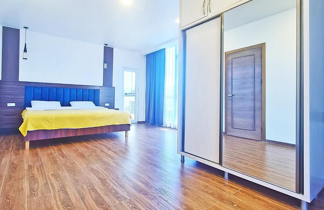 Panoramic #1 Sea Mountain View 1Br Apartment Living Room, Balcony, Kitchen-1