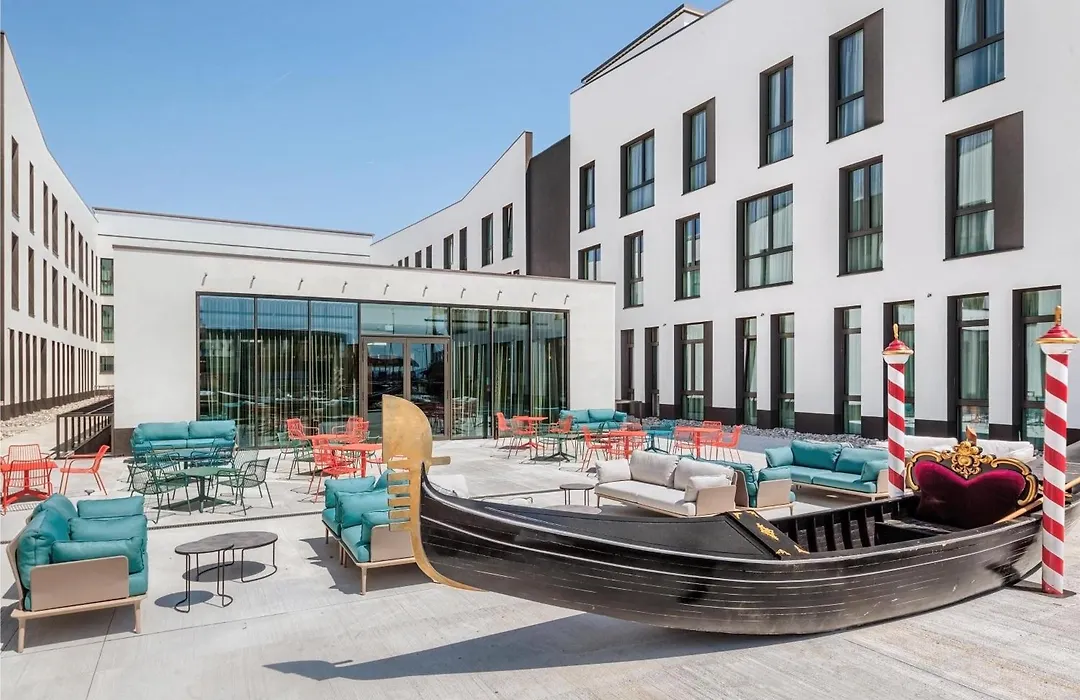 Hampton By Hilton Venice Isola Nuova-1