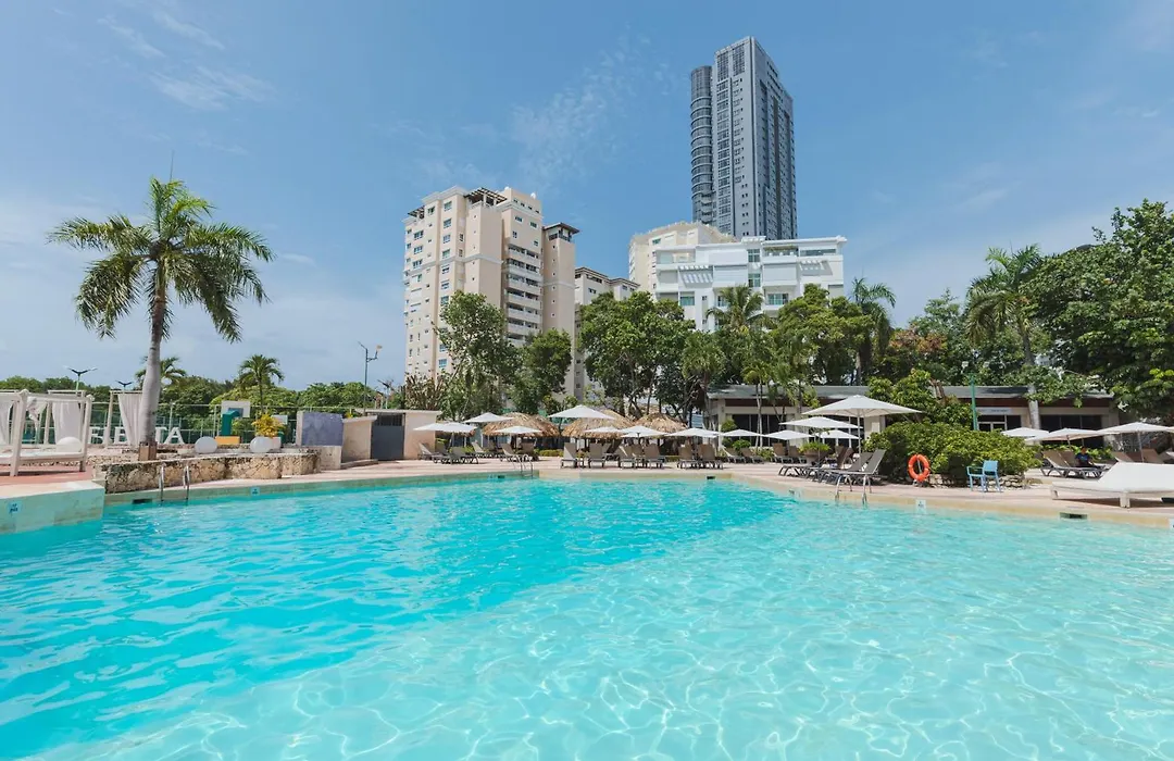 Dominican Fiesta Hotel-1
