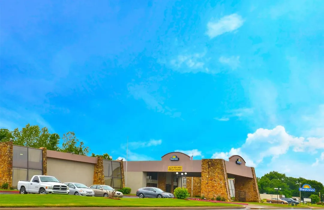 Days Inn By Wyndham Southern Hills/Oru-1