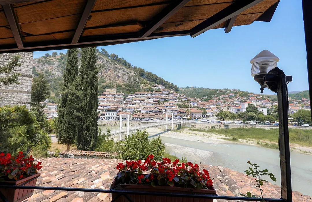 Hotel Ajka-1