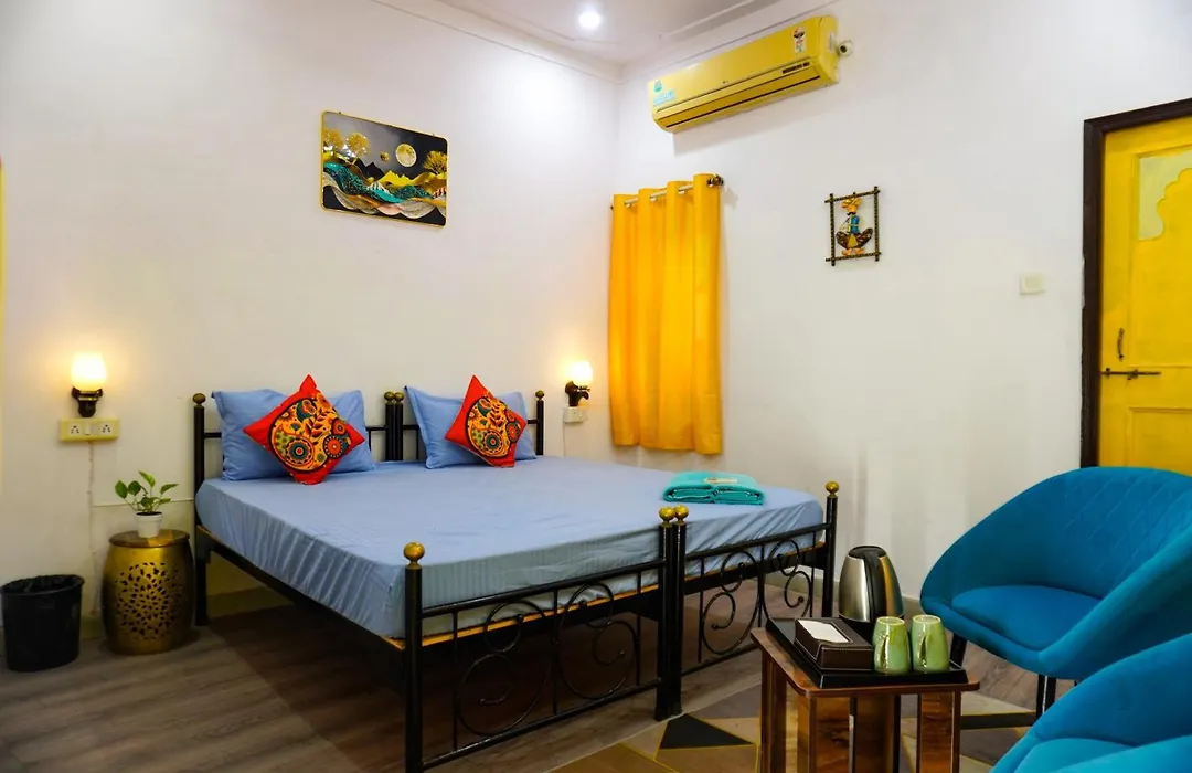 Hype Hostel Udaipur - Lake View Rooftop-1