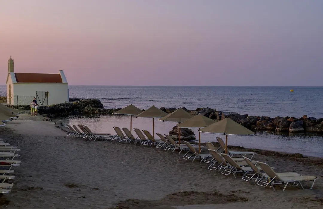 Eri Beach & Village Hotel-1
