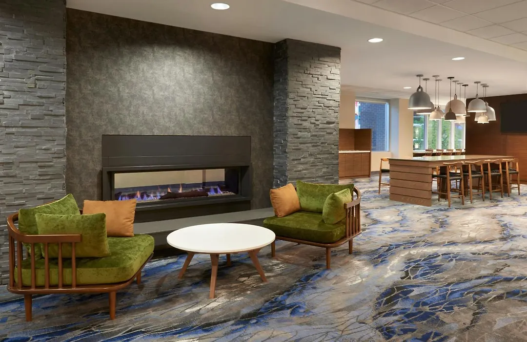 Fairfield Inn & Suites By Marriott Calgary Downtown-1