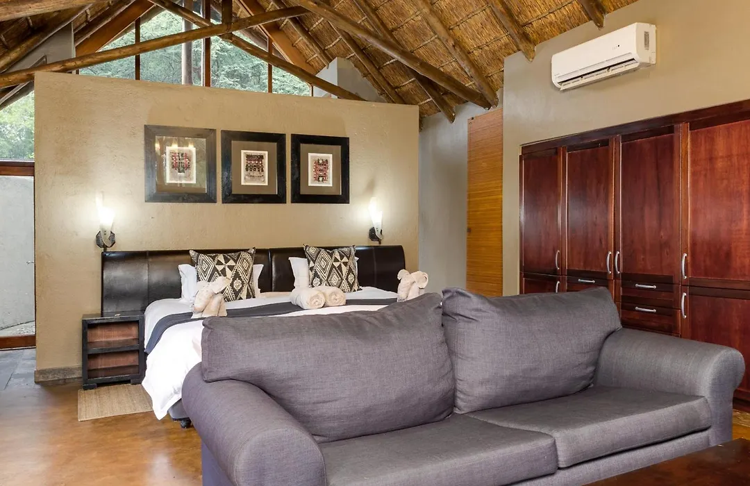 Black Rhino Game Lodge-1
