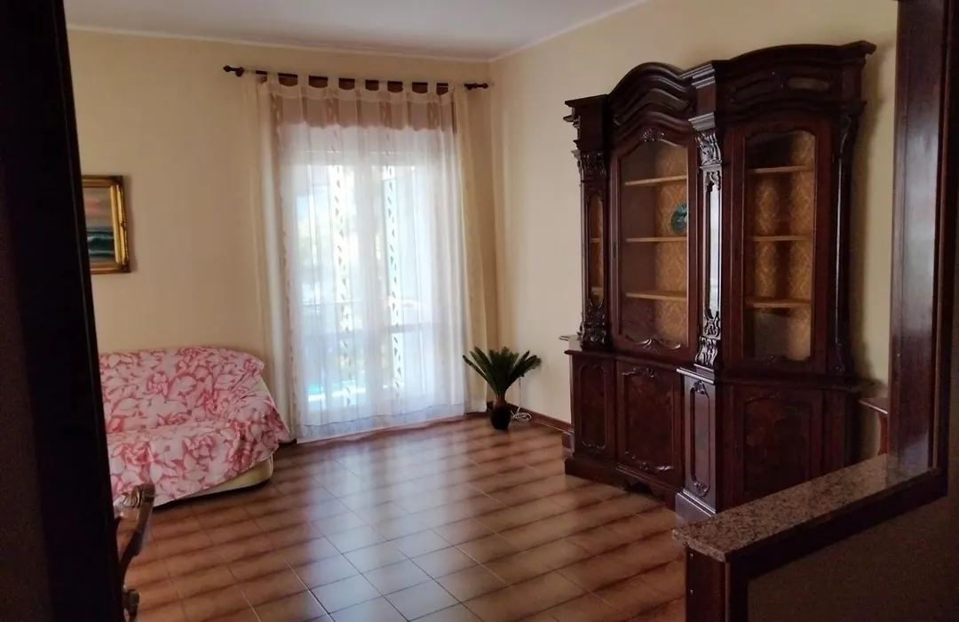 Mama'S House-1