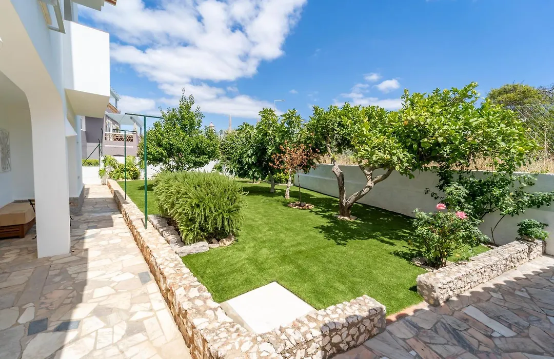 Brisa Do Mar Apartments T1 With Garden Access-1