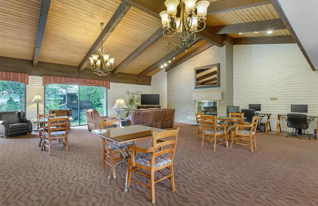 Best Western Plus Arroyo Roble Hotel & Creekside Villas-1