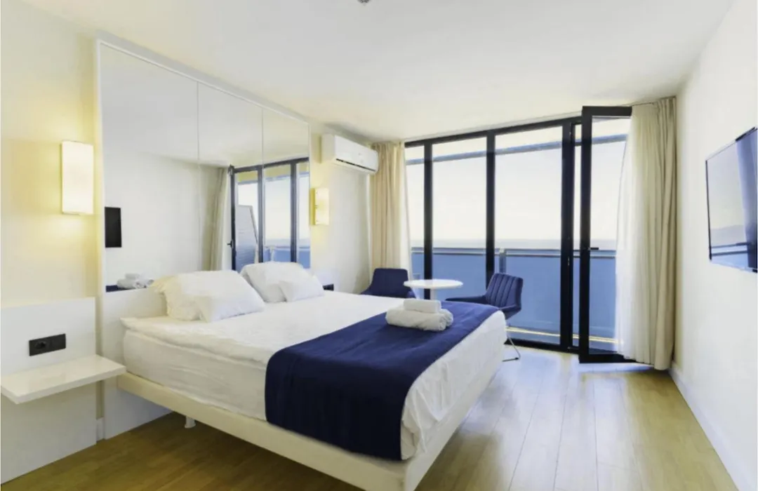 Marvelous Sea View Aparthotel In Orbi City Batumi-1