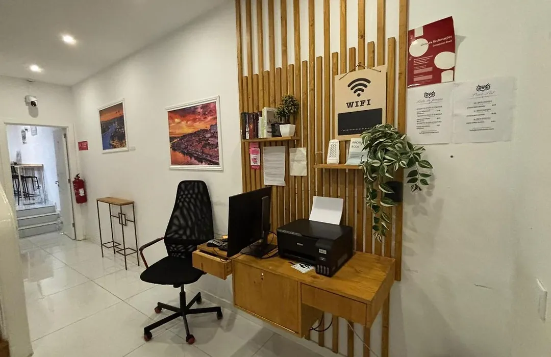 Owls Hostel Ribeiro-1