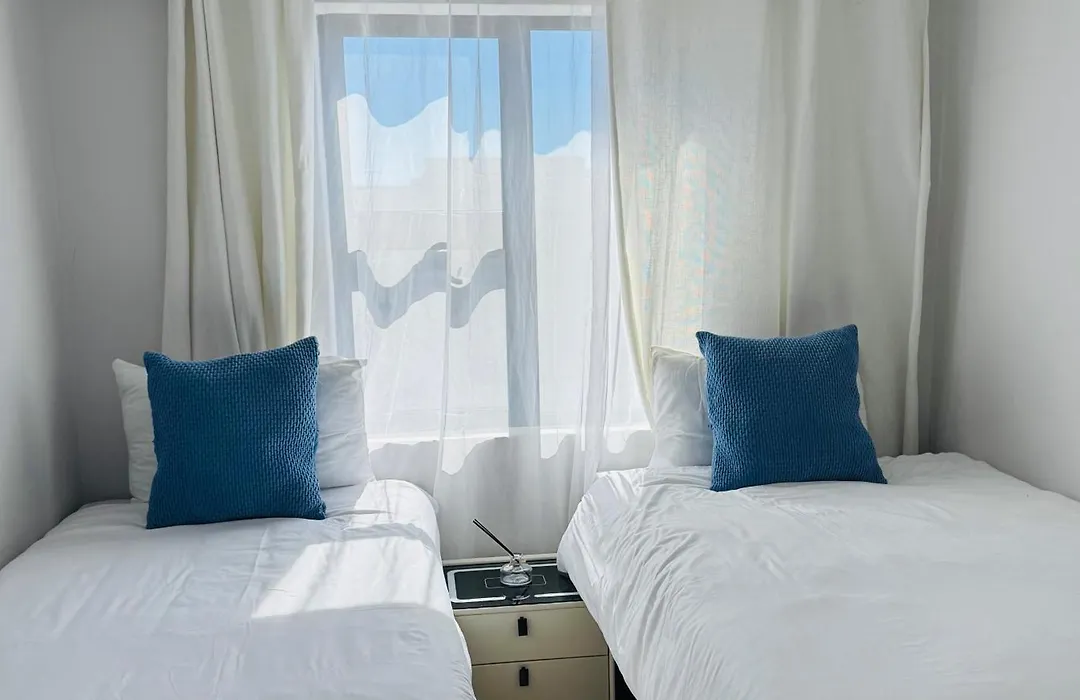 Enzo Stays - Sarona City-1