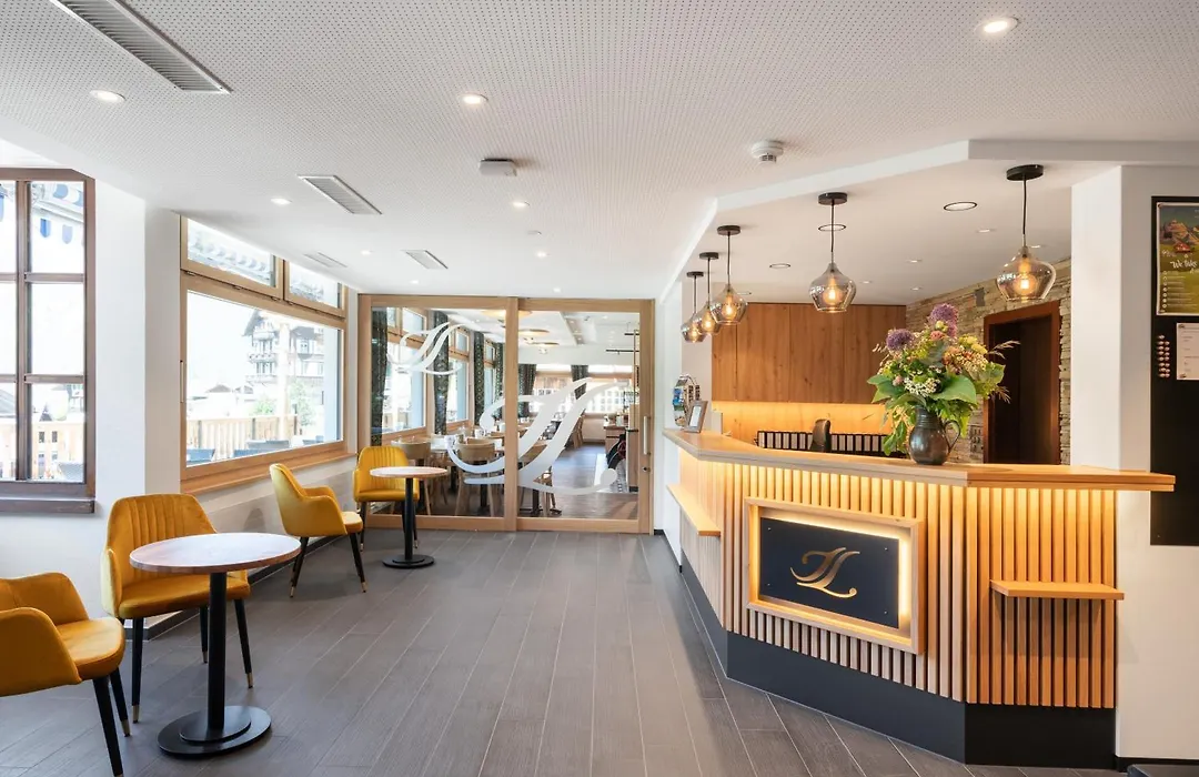 Jungfrau Lodge, Annex Crystal-1