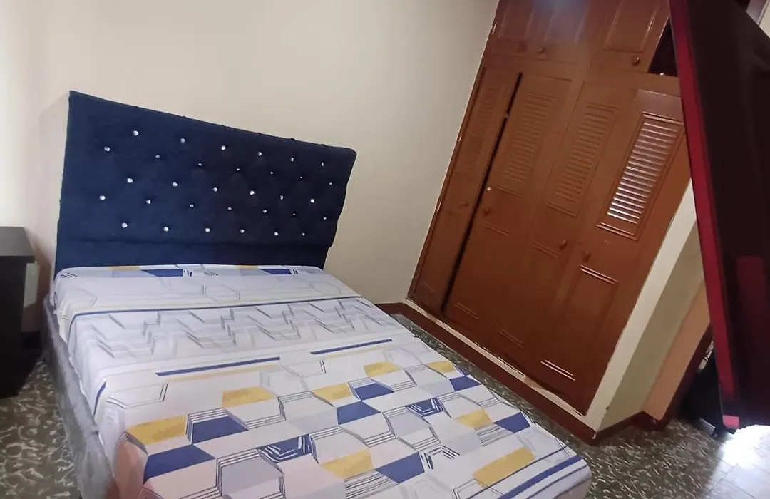 Habitacion Con Parqueadero-1