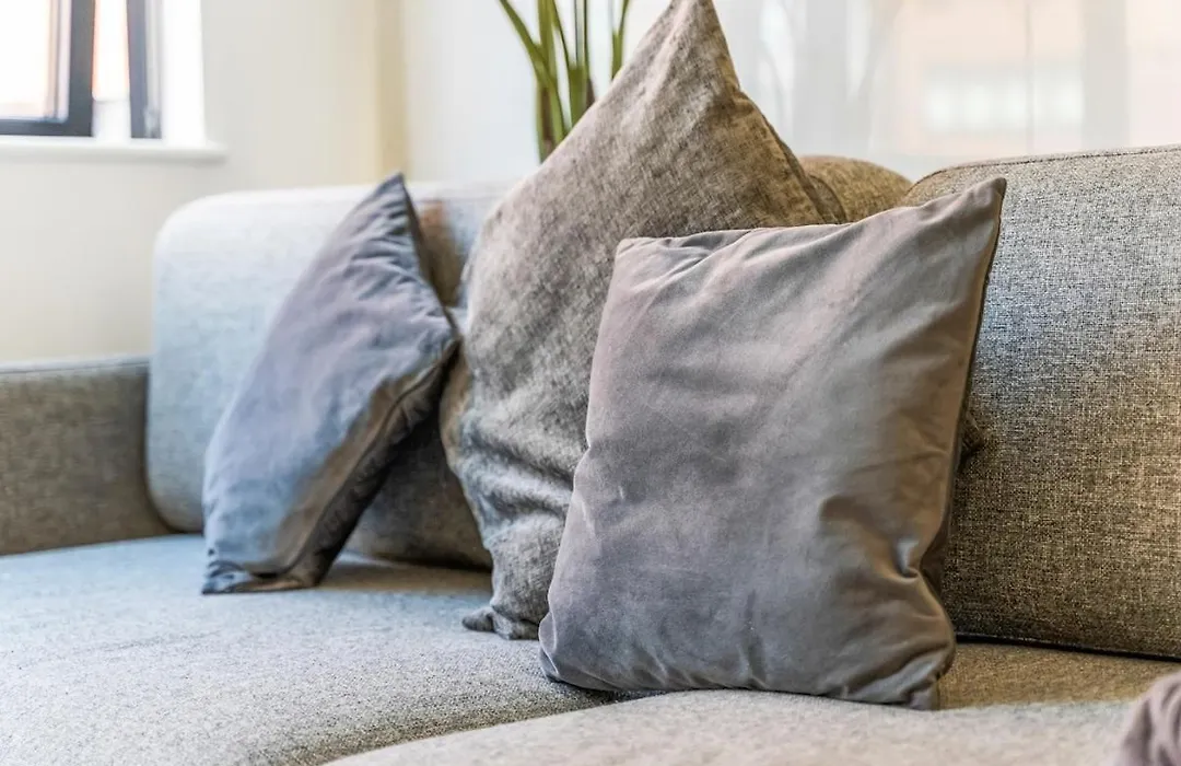 Luxury City Apartment, Walk To O2 Academy & Bullring, Sleeps 4-1