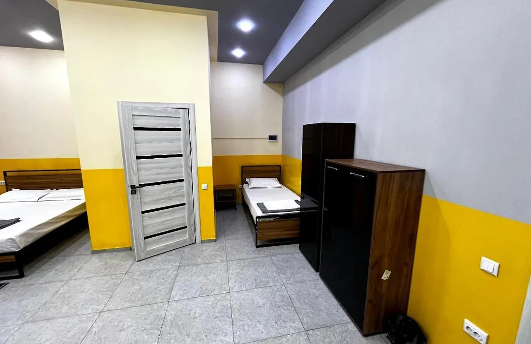 Safarov'S Family Hostel-1