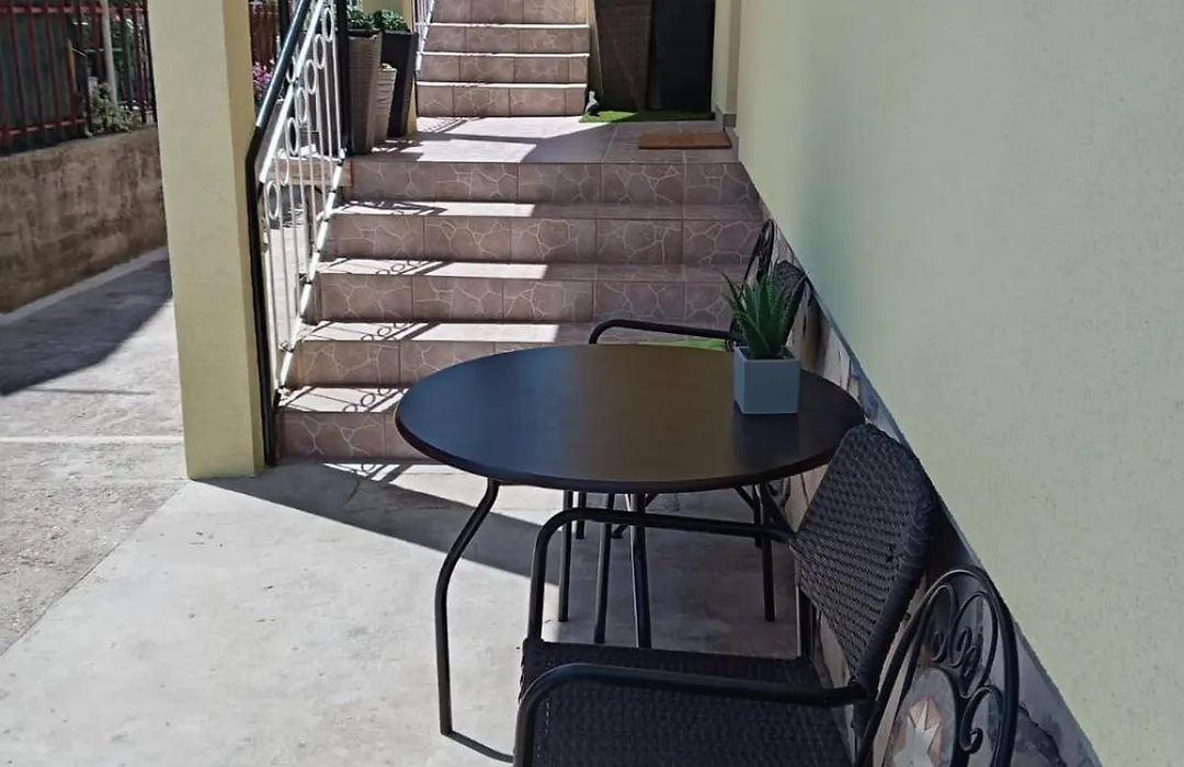 Lexi Apartments-1