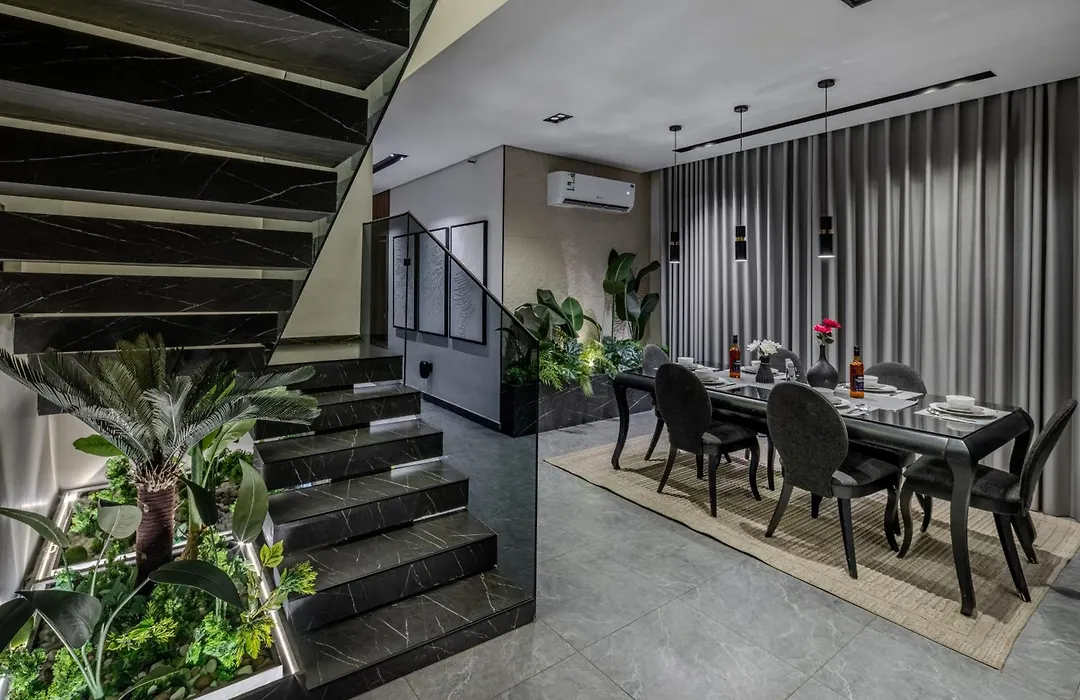 Super Luxury Sweethome-1