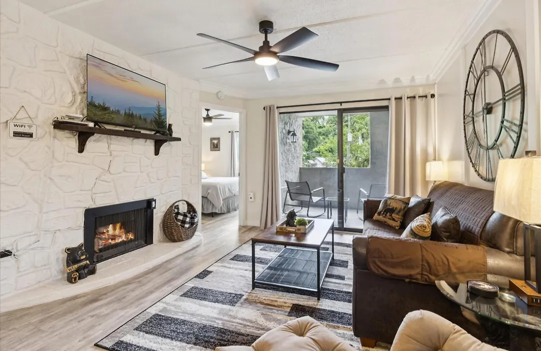 Baskins Creek II By Beyond Expectations W Balcony-1