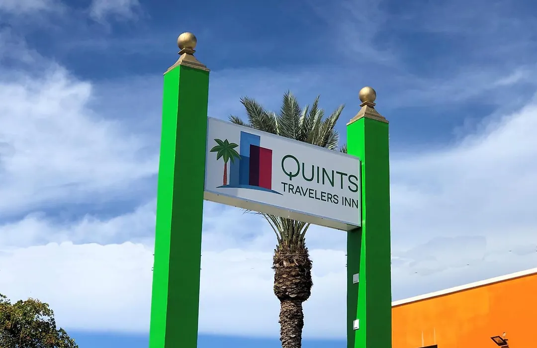 Quints Travelers Inn-1