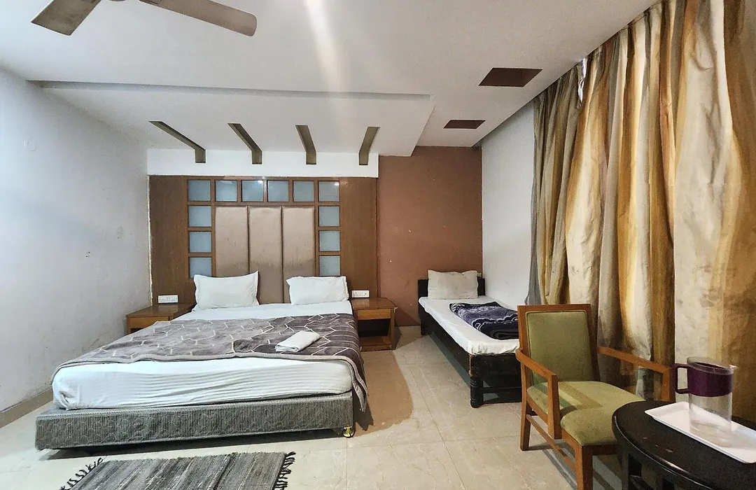 Hotel Ruhaan Near New Delhi Railway Station-1