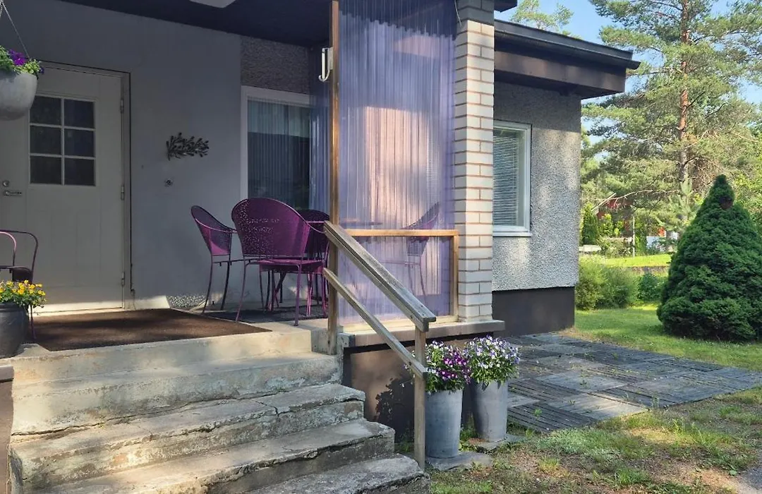 House With2 Bedroom, Bath, Sauna, And Big Yard-1