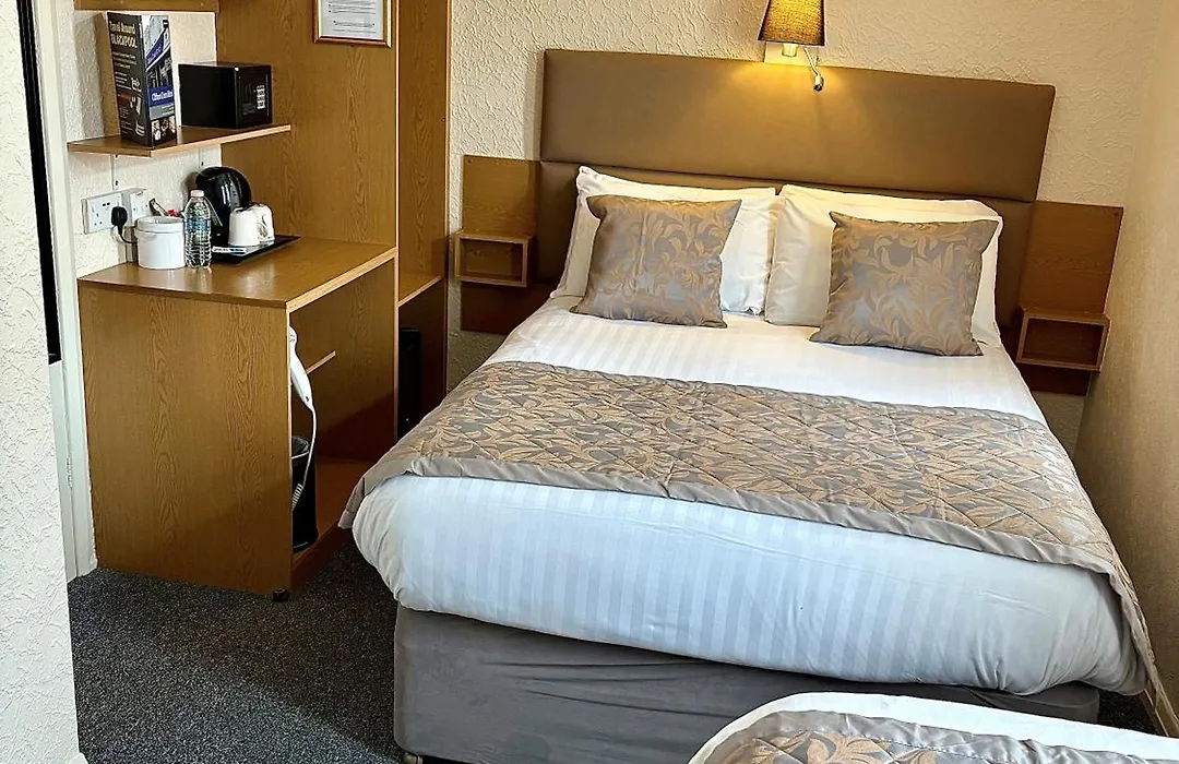 Clifton Court Hotel-1