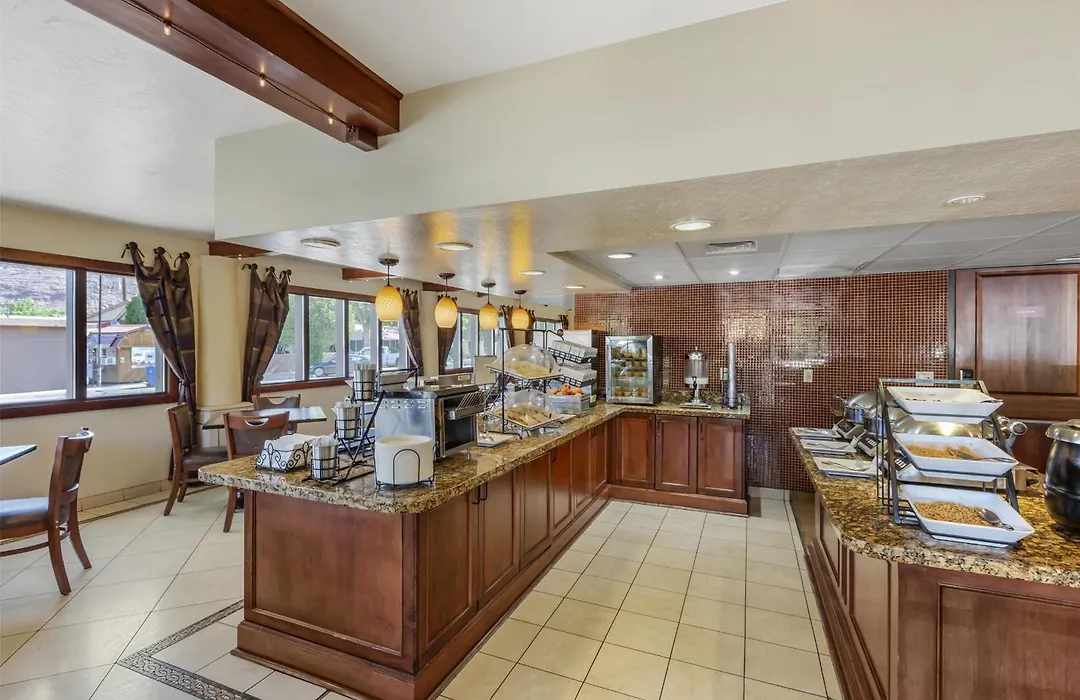 Best Western Plus Greenwell Inn-1