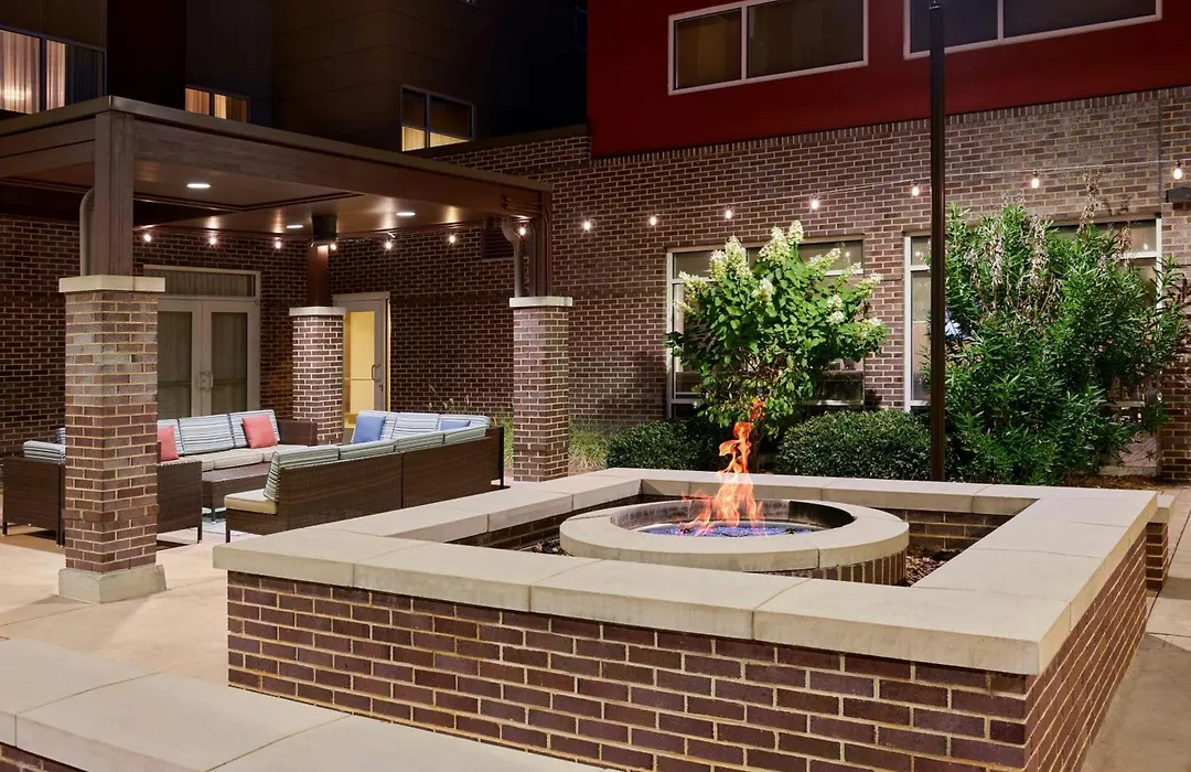 Fairfield Inn & Suites By Marriott Charlotte Airport-1