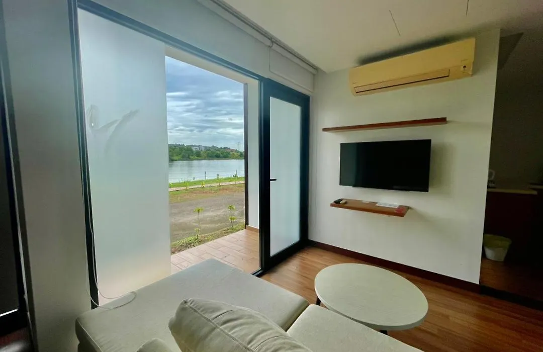 Lakeview Terrace Resort Pengerang-1