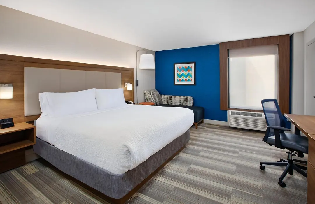 Holiday Inn Express Nashville-Downtown - Broadway By Ihg-1
