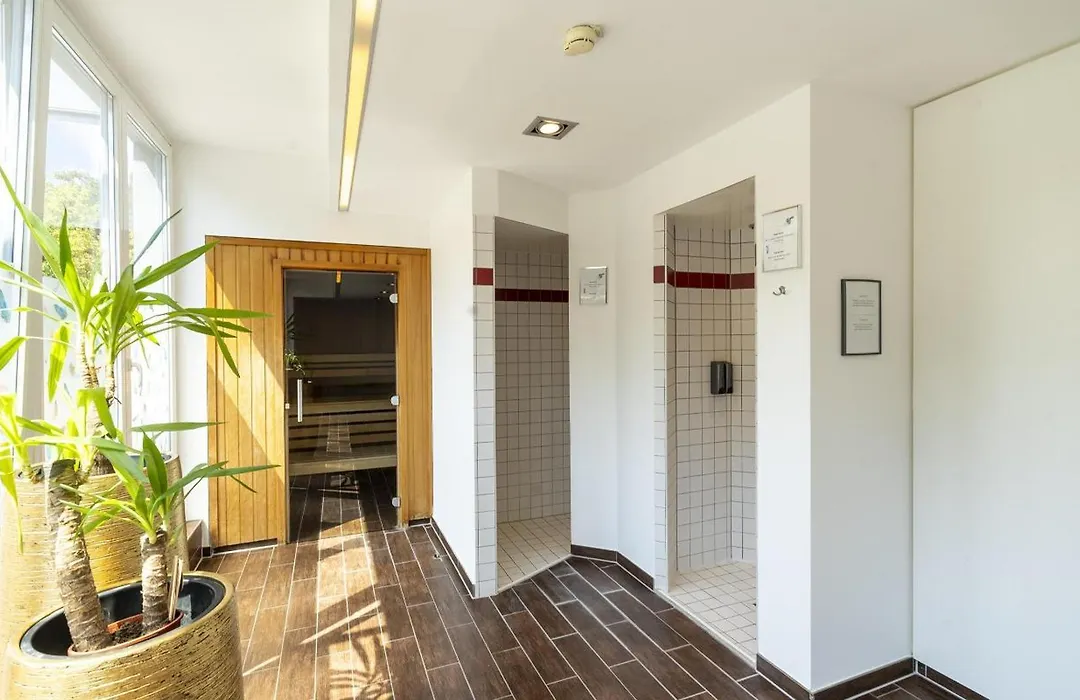 Plaza Premium Salzburg-1