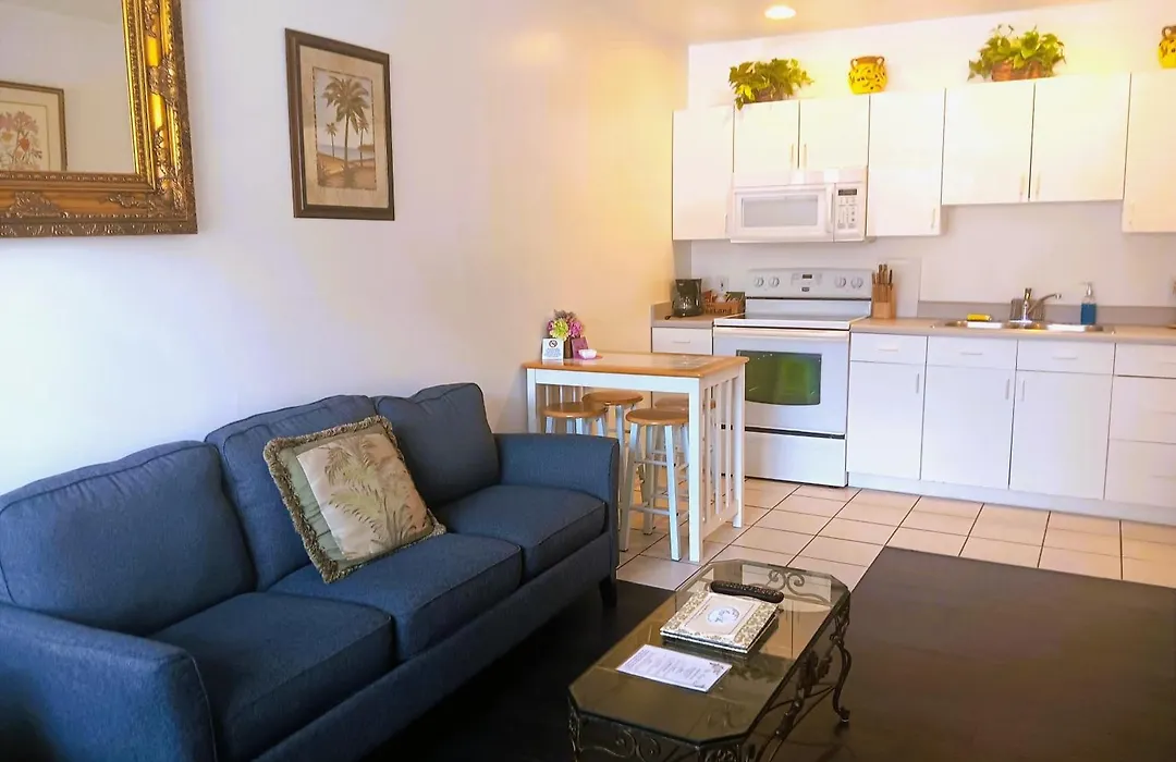 The Cozy Inn-1