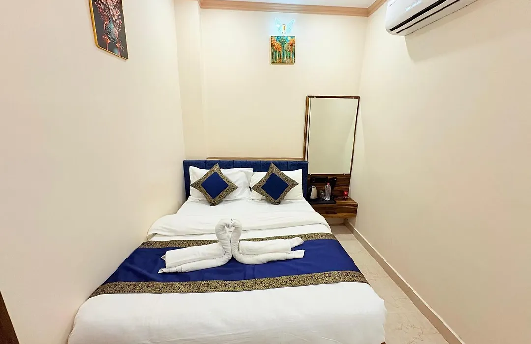 Tirthaura The Kashi Elegance 2 Mins Walk To Kal Bhairav Temple-1