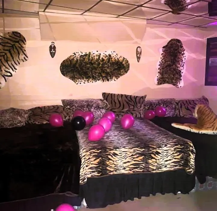Velvet Pineapple Hotel-1