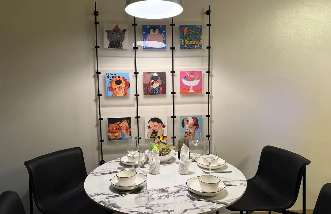 Luxurious 1 Bedroom Facing Manila Bay Sunset Nearby Okada Moa Solaire Ayala Malls-1