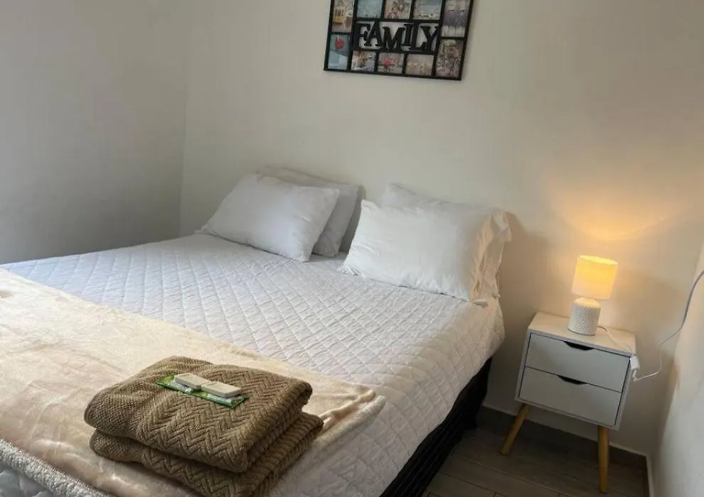 Apartamento Entero De 3 Habitaciones Con Camas Queen En Zona 10-1