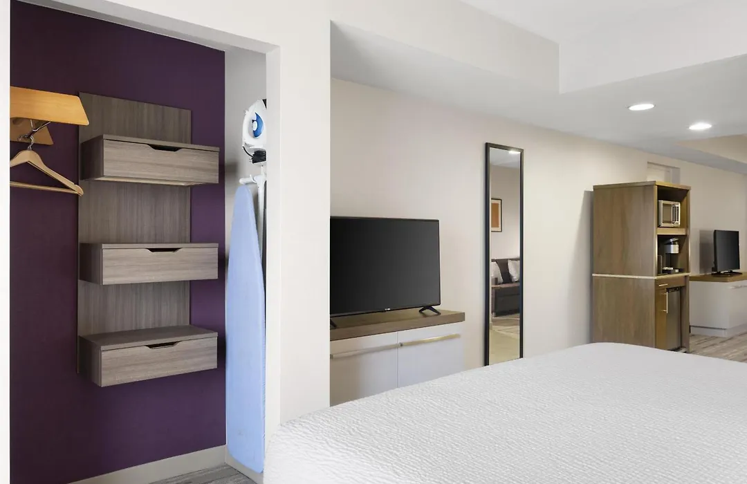 Hilton Garden Inn Albuquerque Airport-1
