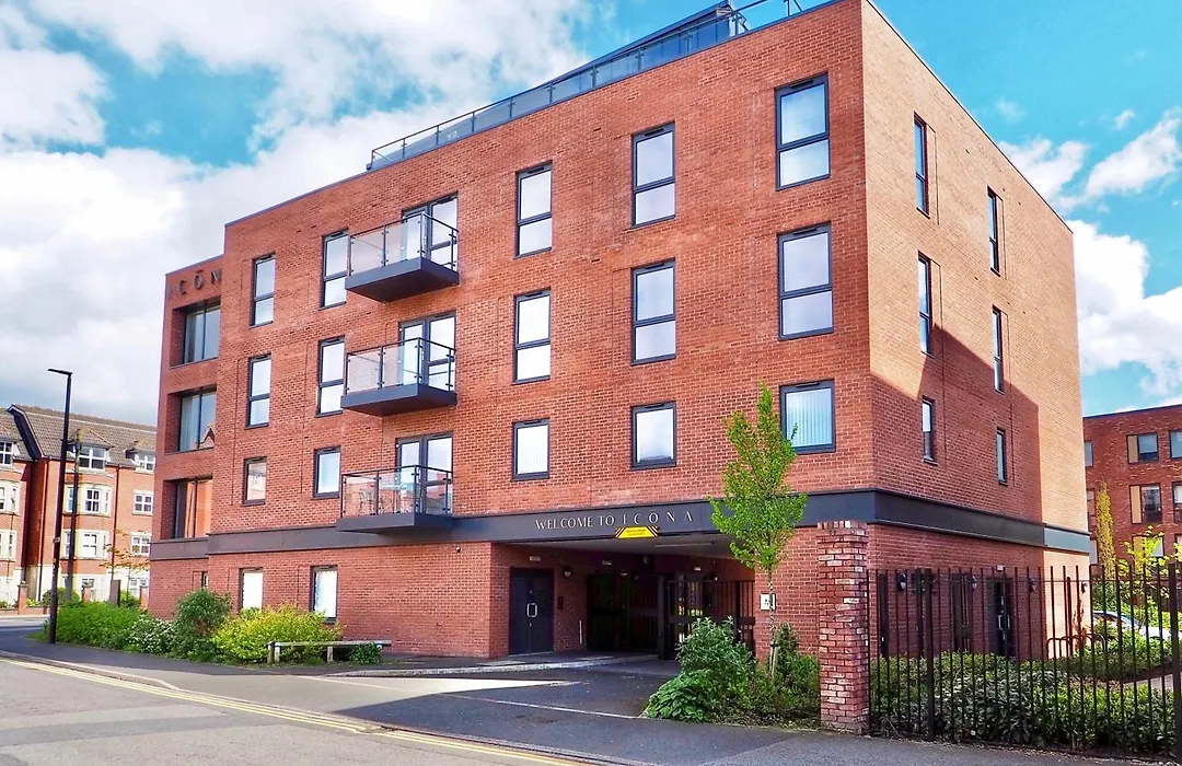 York - Balcony - Central - Sleeps 6-1