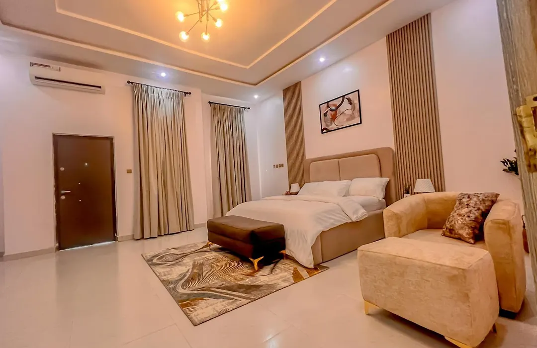Lekki Luxury 4 Bedroom With 24 Power, Security, Ps5, Pool & Gym-1