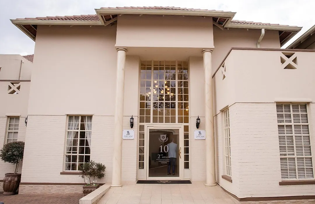 10 2Nd Avenue Houghton Estate By Dream Resorts-1