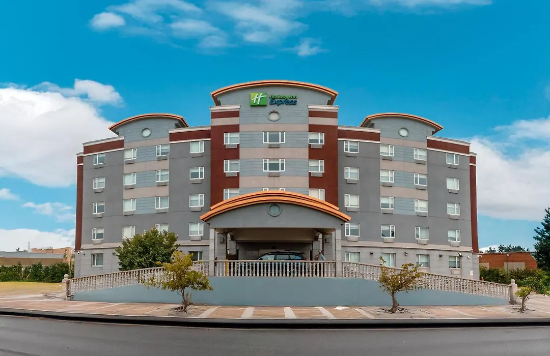 Holiday Inn Express Maspeth By Ihg-1
