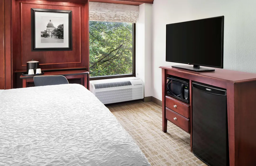 Hampton Inn Austin North-1