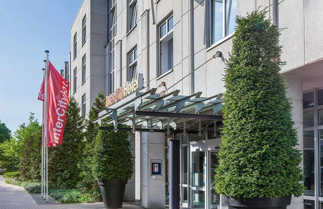 Intercityhotel Rostock-1